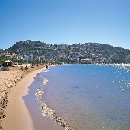 Global Immo 2071 Mediterraneo A 2-6 Apartman Roses Kültér fotó