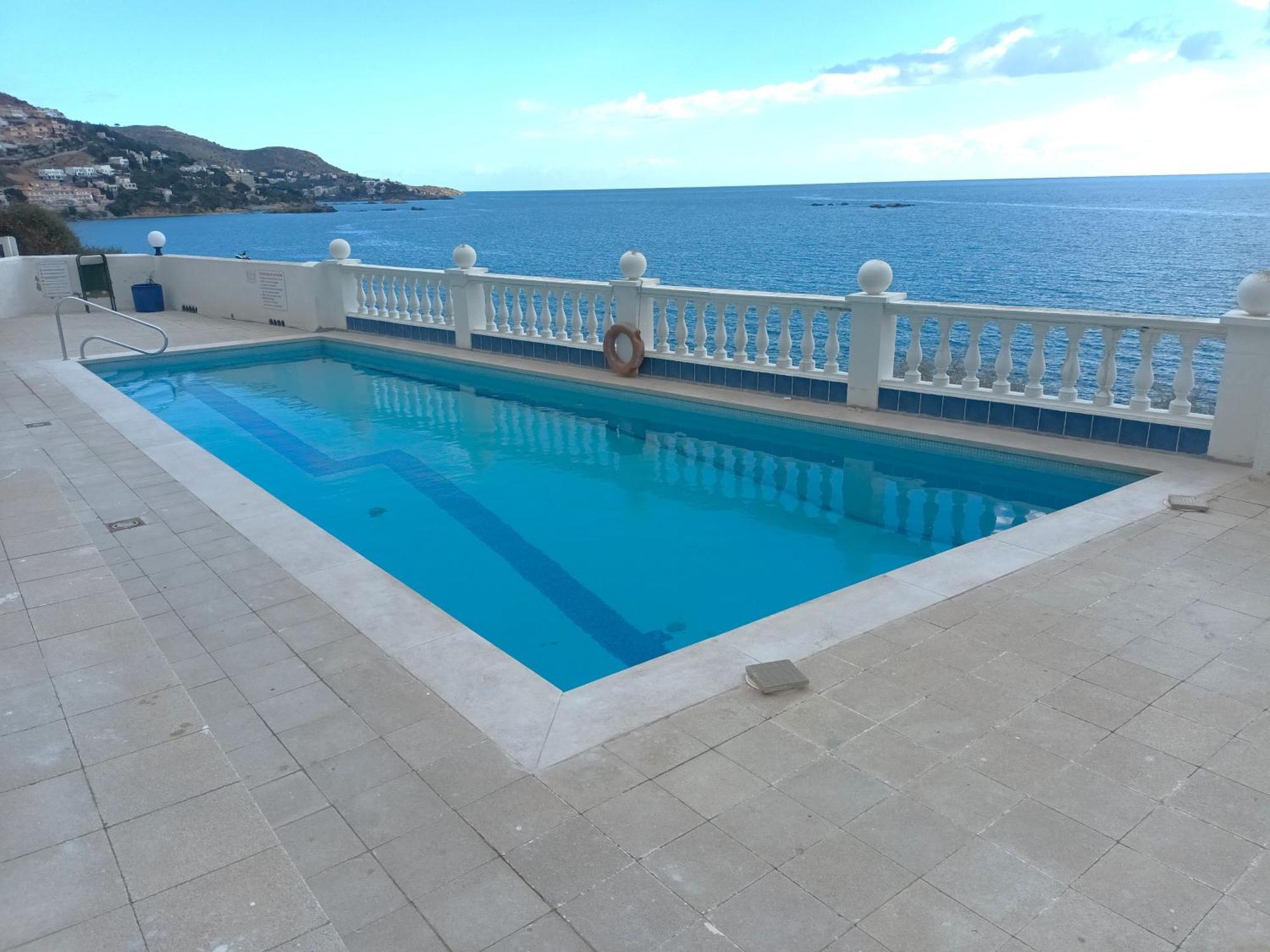 Global Immo 2071 Mediterraneo A 2-6 Apartman Roses Kültér fotó